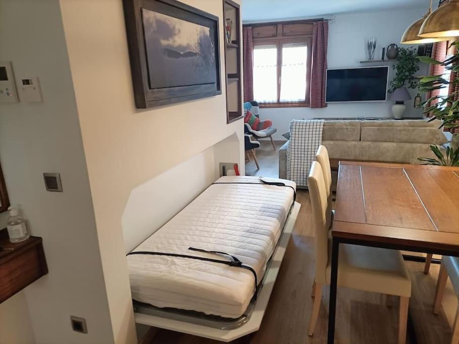 Espectacular Y Acogedor Apartamento Con Todas Las Comodidades Biescas  Exteriör bild